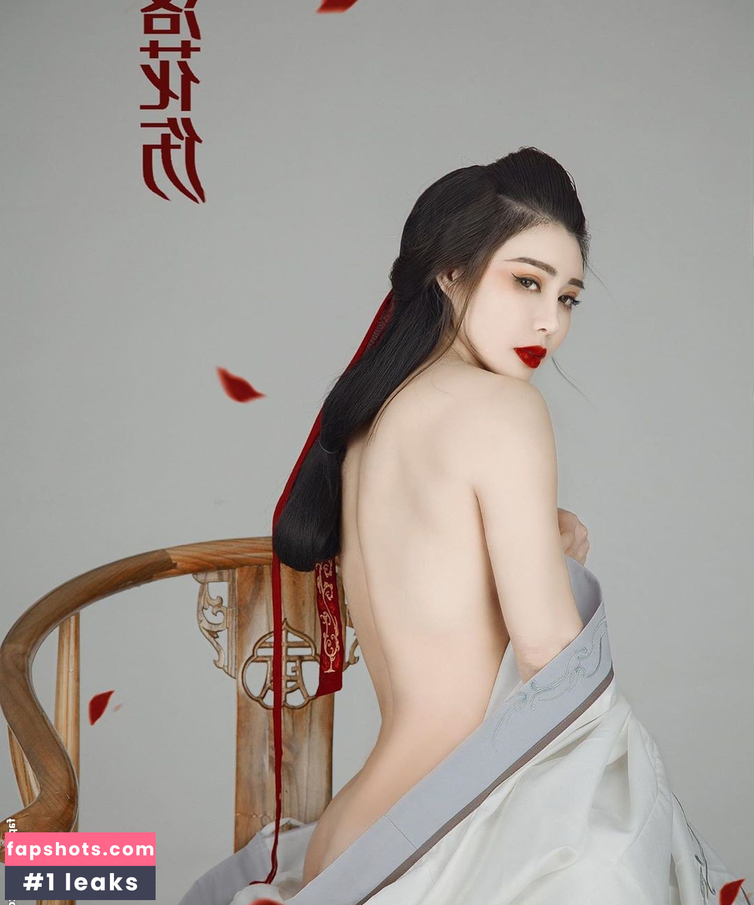 Yuan Herong gallery photo #461