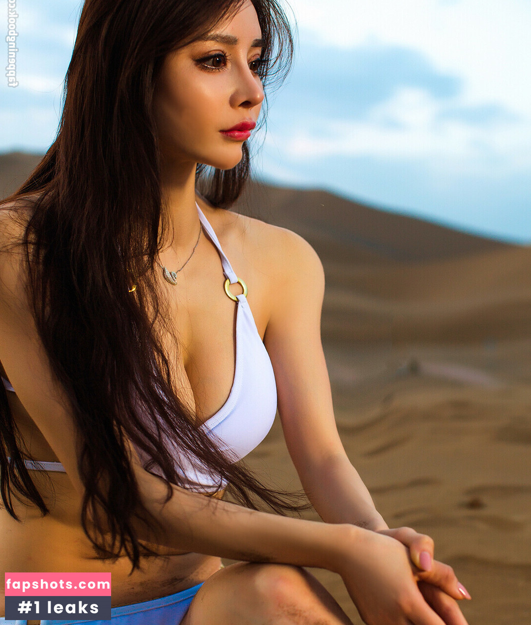 Yuan Herong gallery photo #62