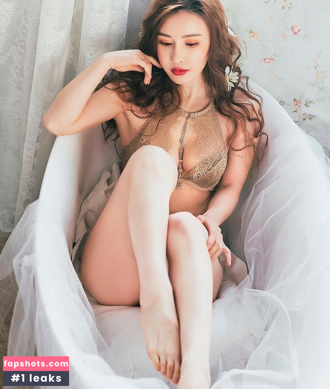 Yuan Herong gallery photo #69