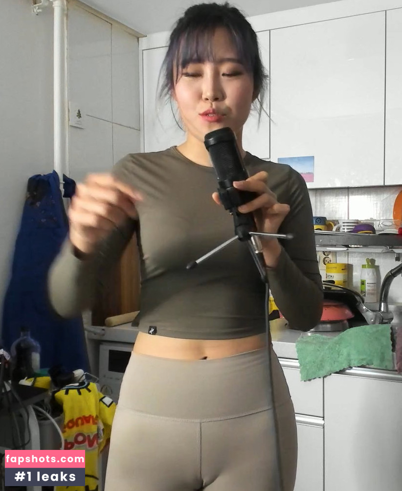 Yuggie_TV gallery photo #214