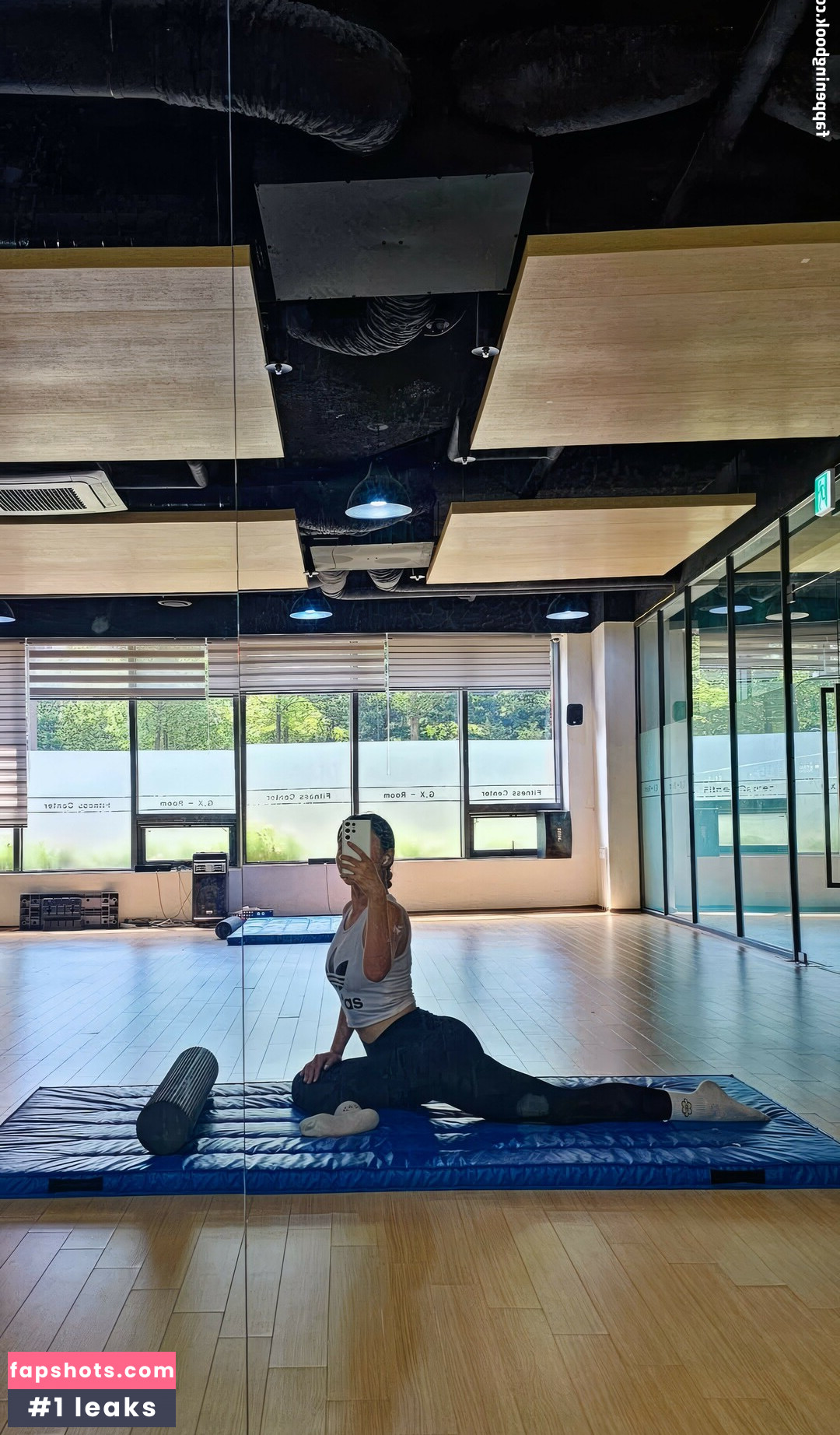 Yuggie_TV gallery photo #29