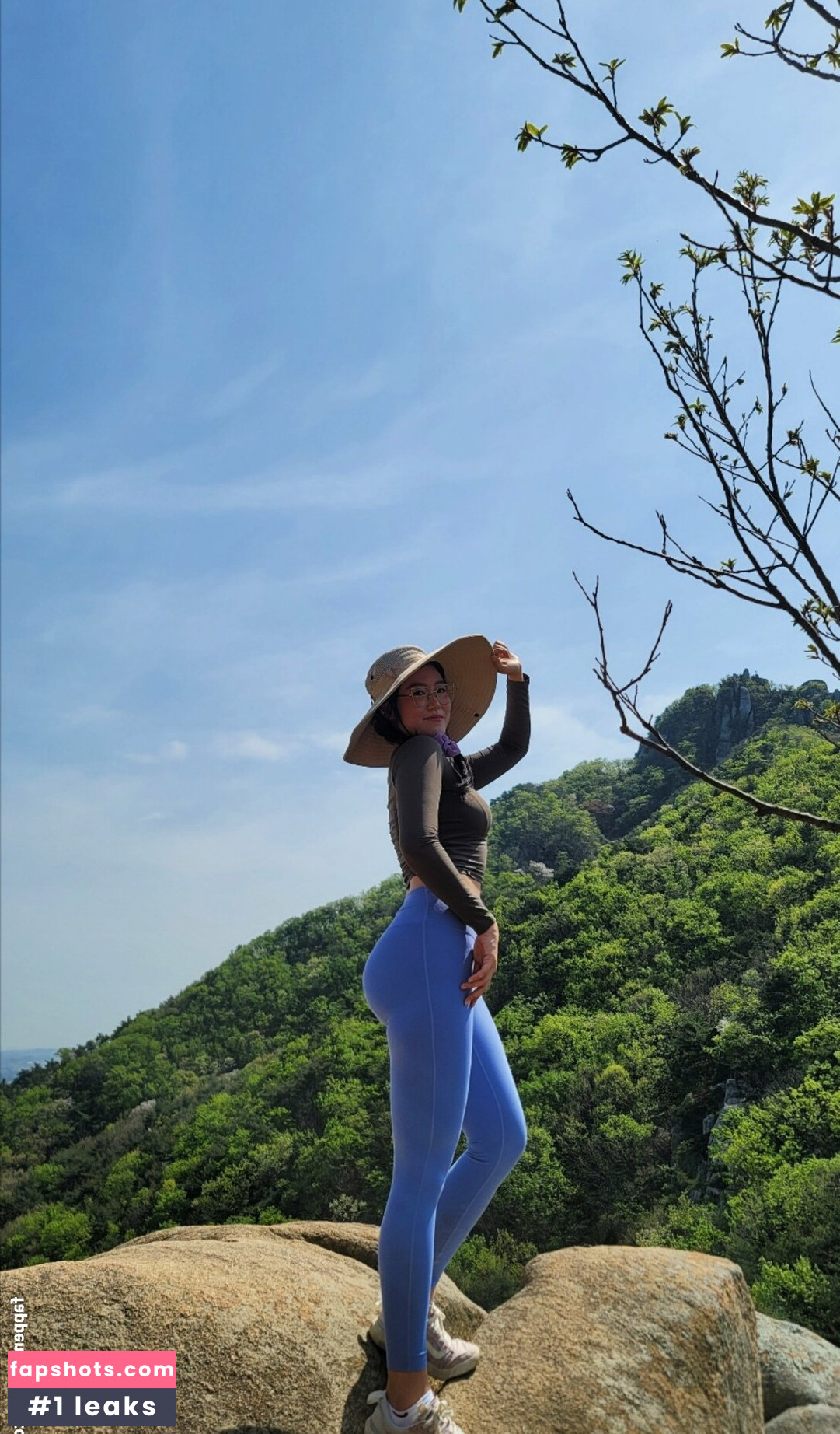 Yuggie_TV gallery photo #35