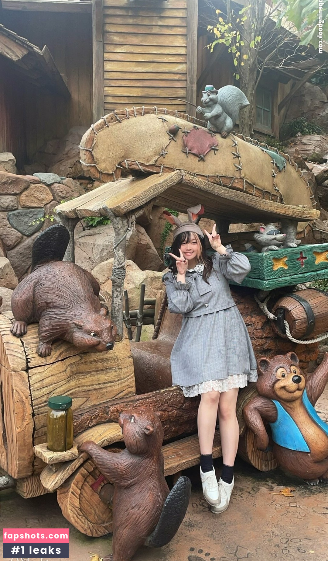 Yui Hiiragi gallery photo #28