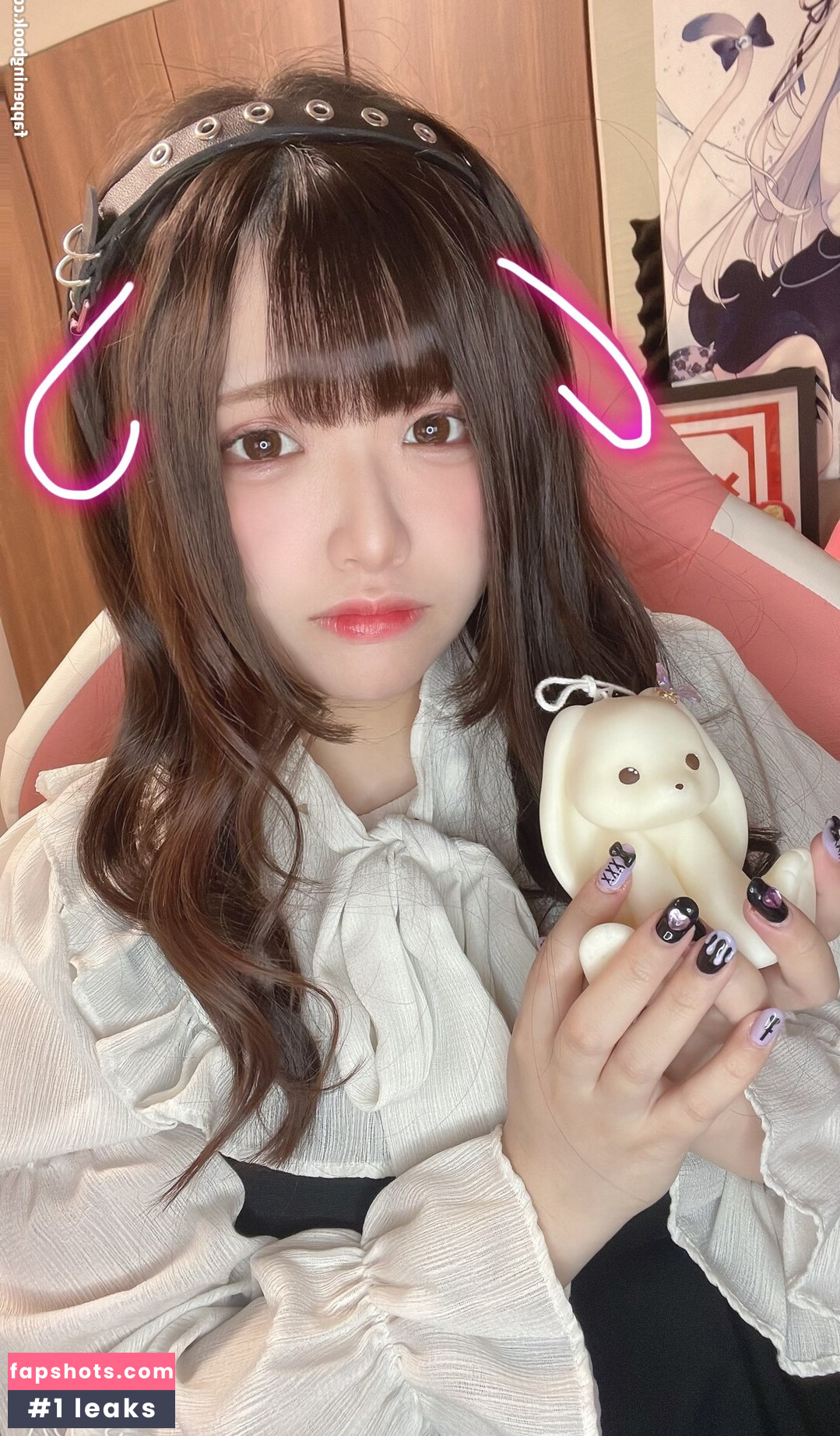 Yui Hiiragi gallery photo #32