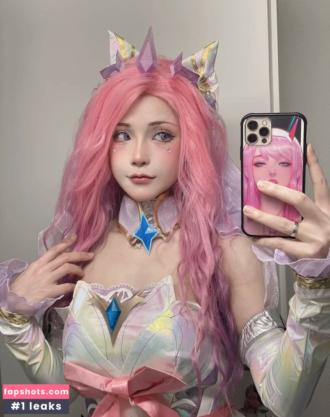 Yuji Koi gallery photo #3