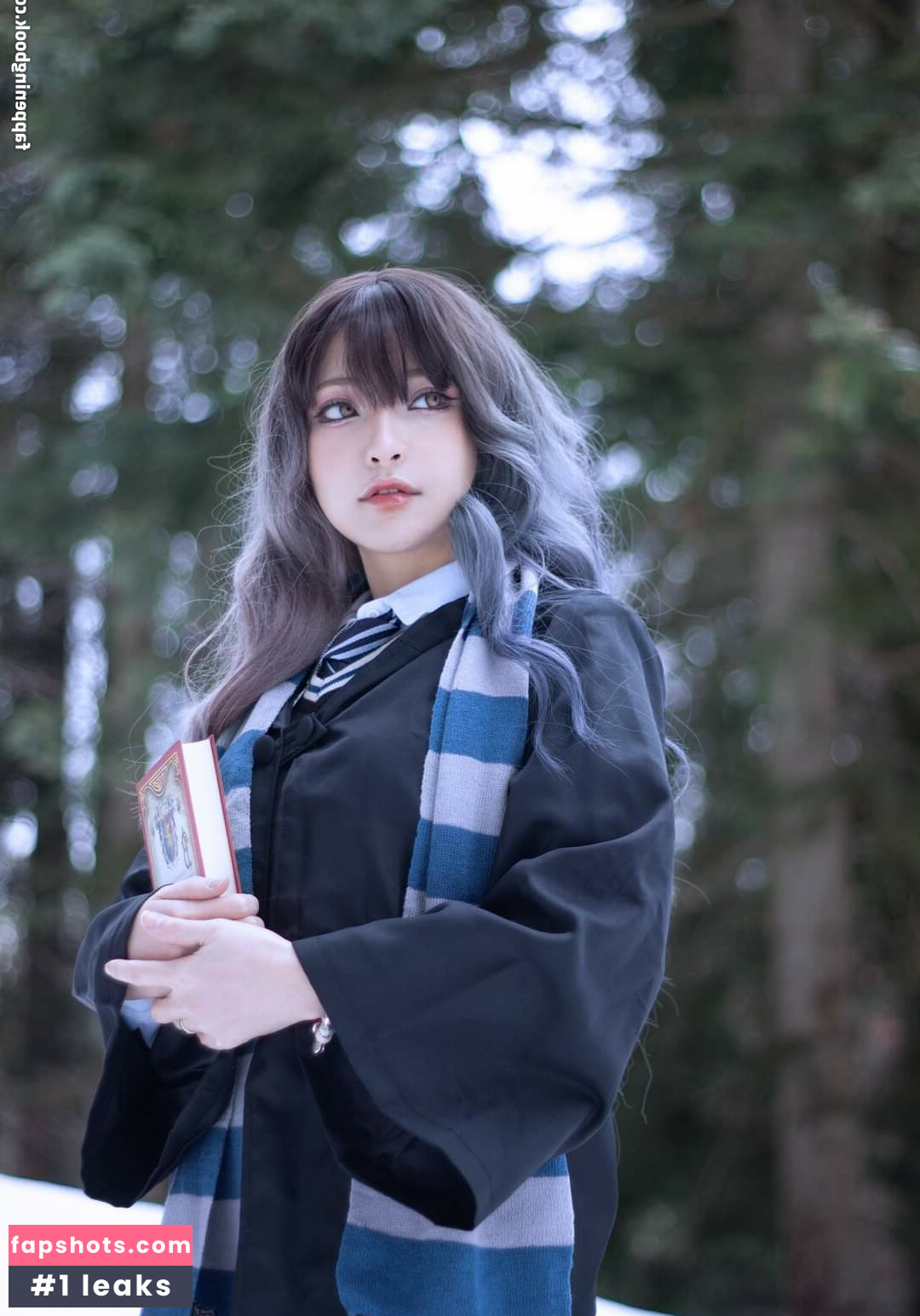 Yuji Koi gallery photo #9