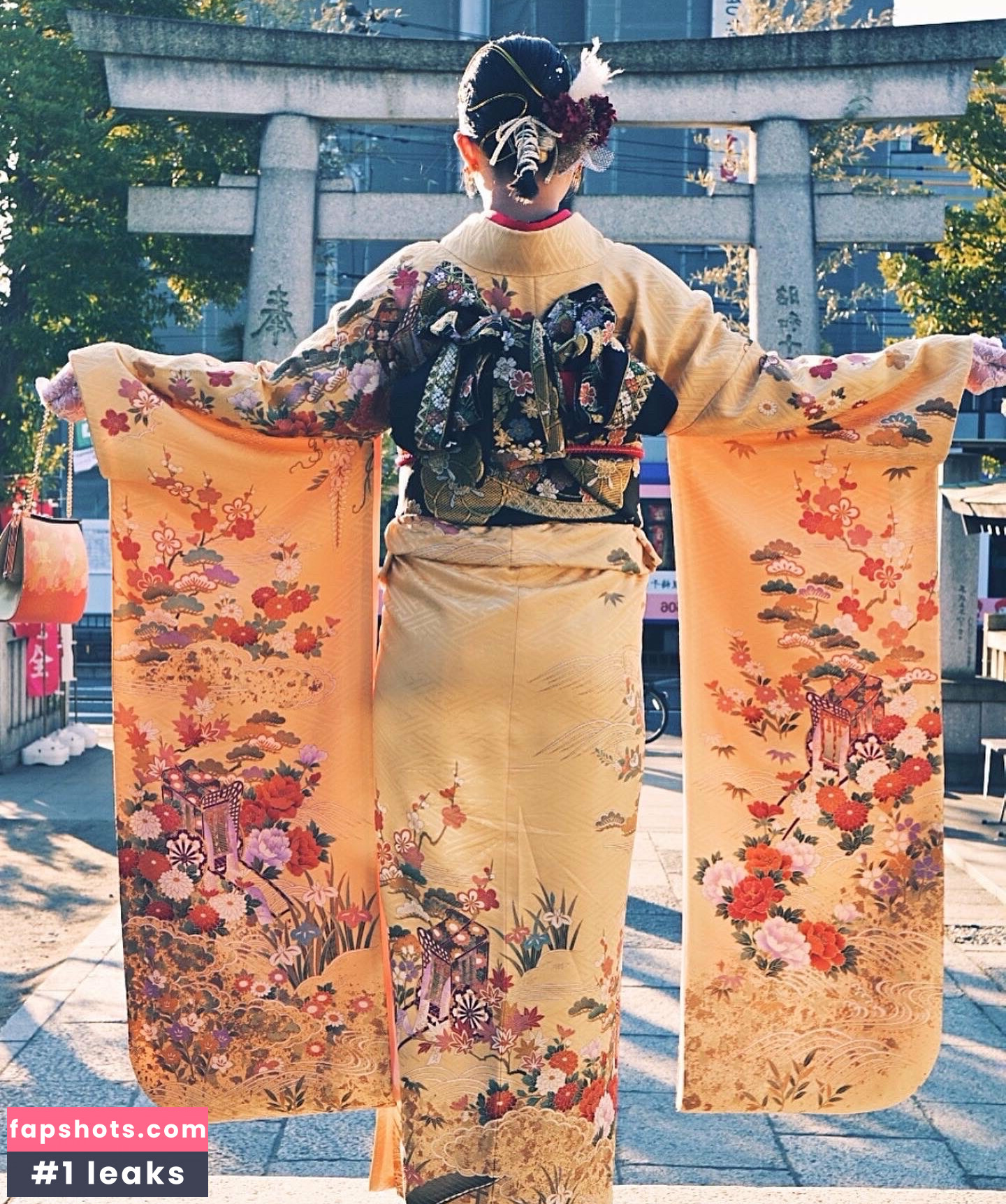 Yukamaru Maid gallery photo #14