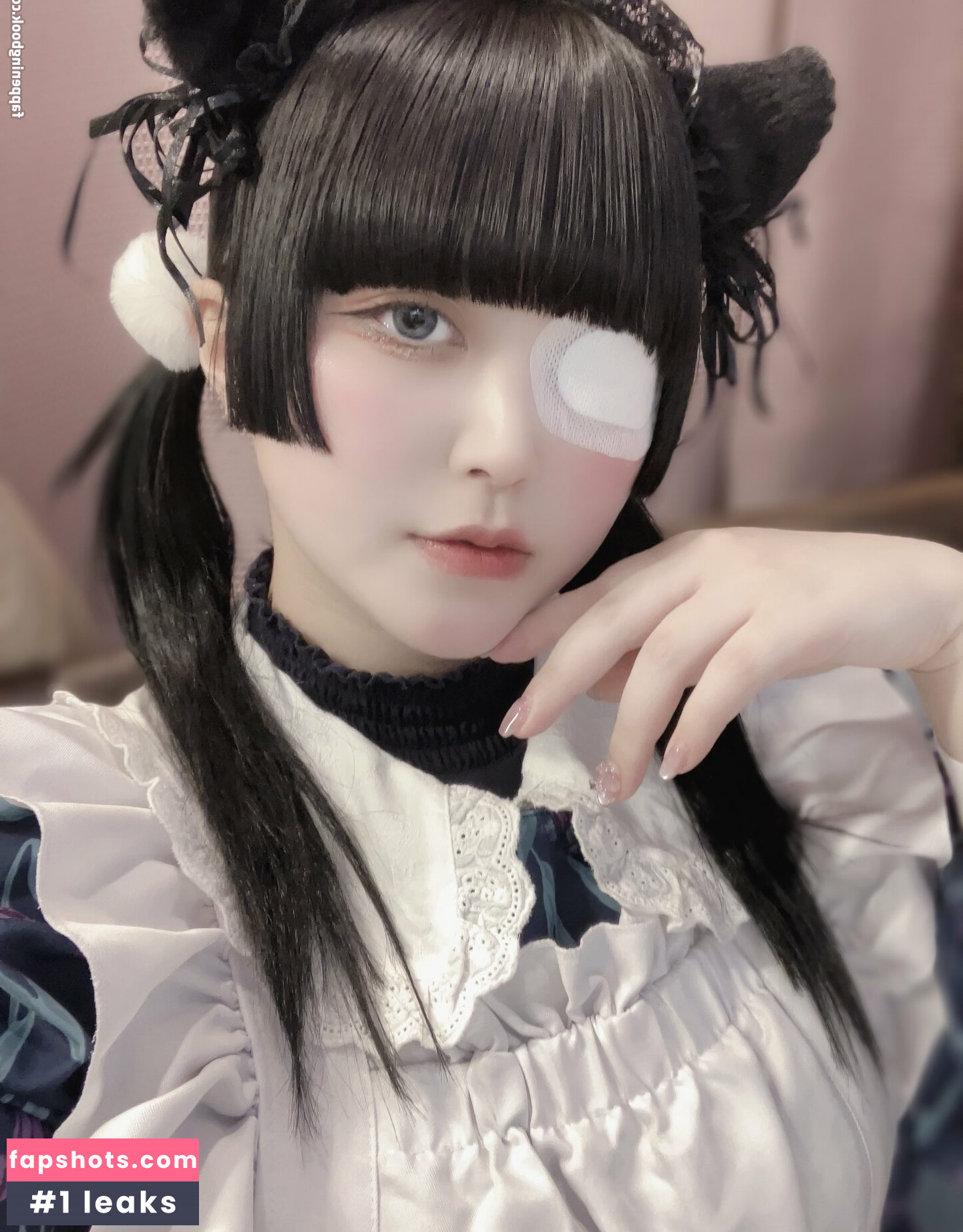 Yukamaru Maid nude babe gallery