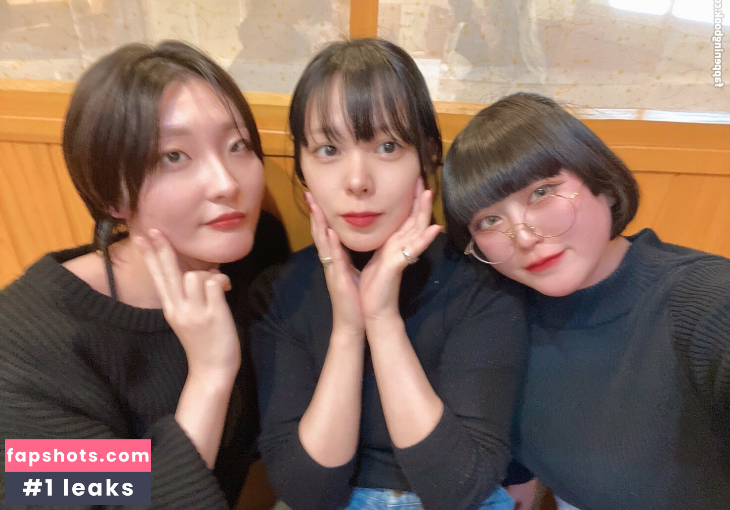 Yukamaru Maid gallery photo #31