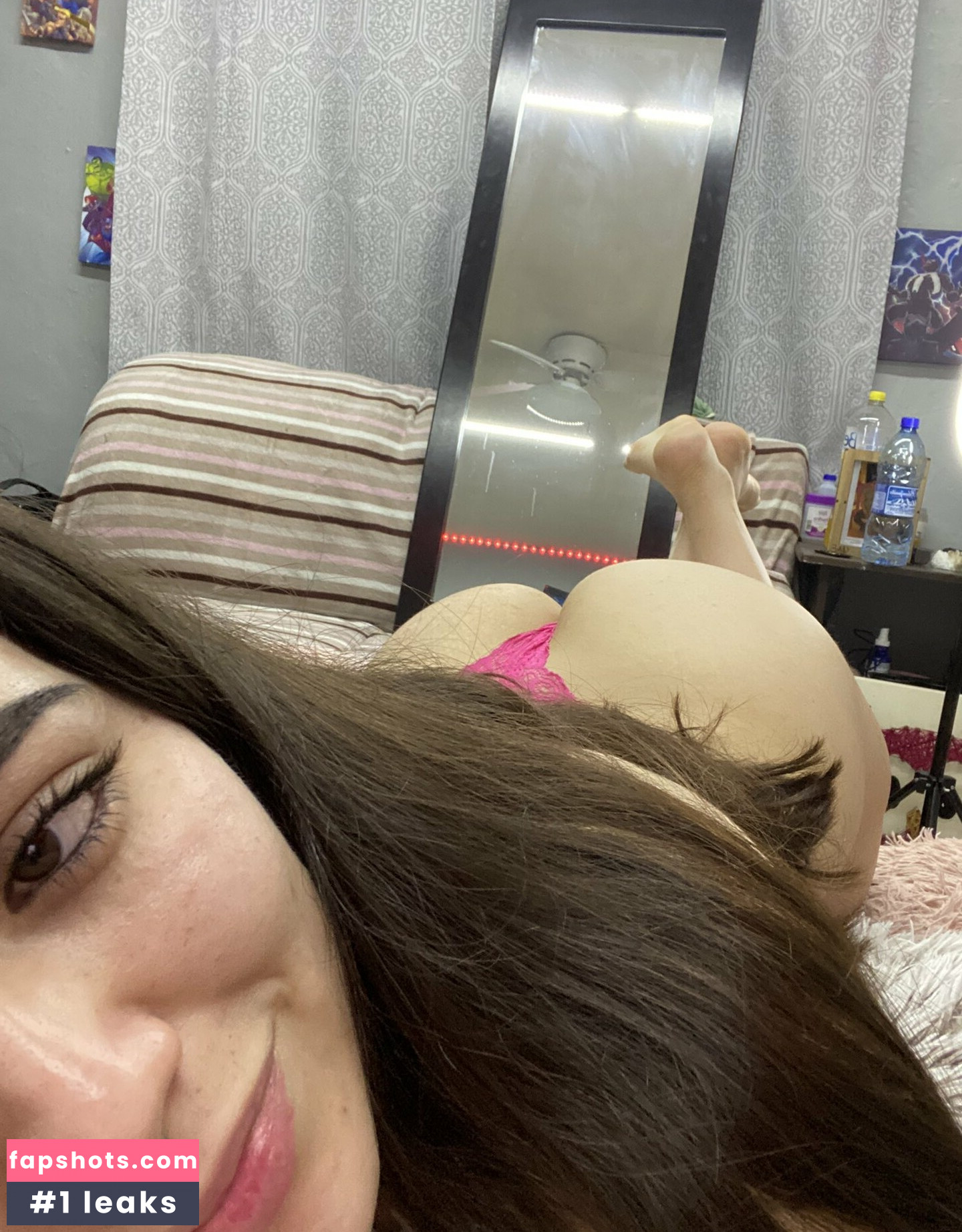 Yuliana Luquez gallery photo #6