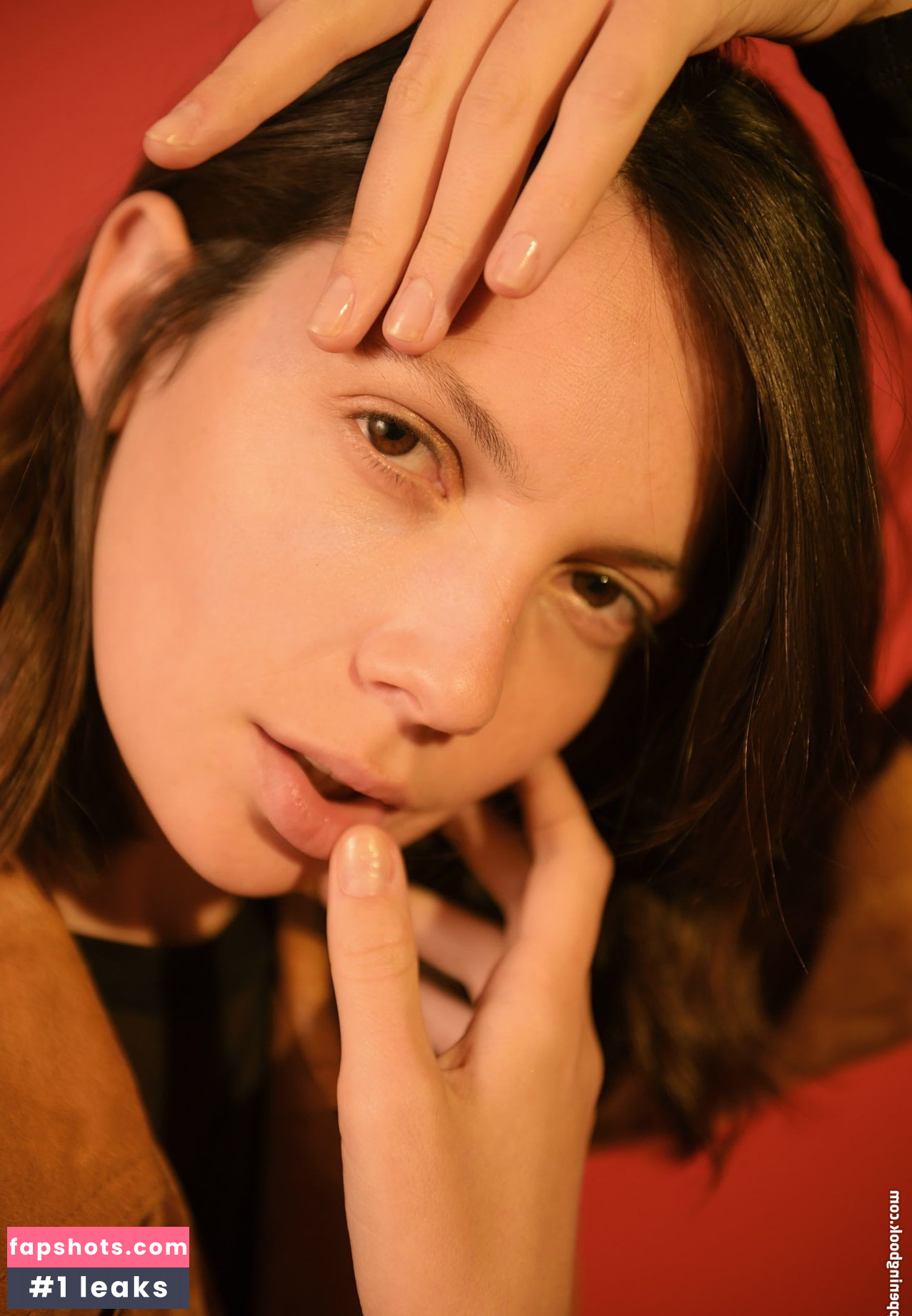 Yuliana Peixoto gallery photo #8