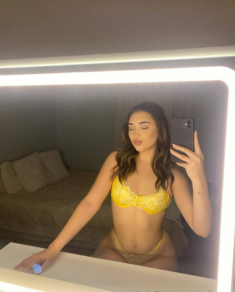 yuliyazmin Nude Leaks OnlyFans - Fapshots