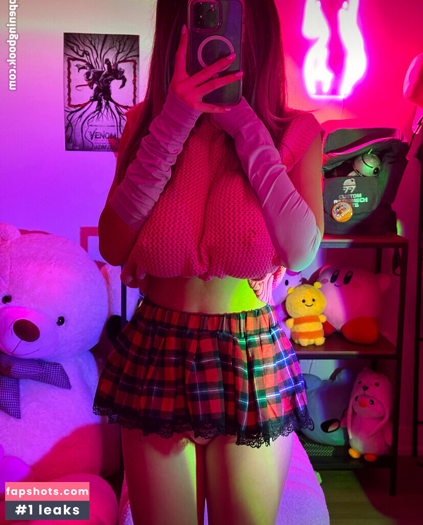 Yumi Eto gallery photo #14