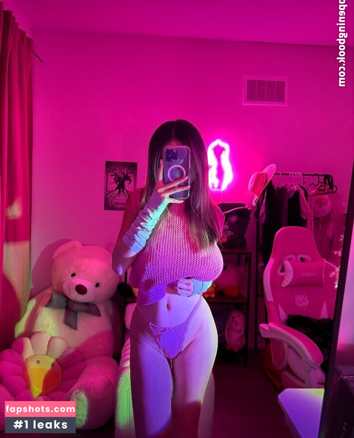 Yumi Eto gallery photo #7