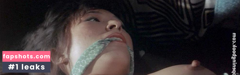 Yumi Hayakawa gallery photo #7