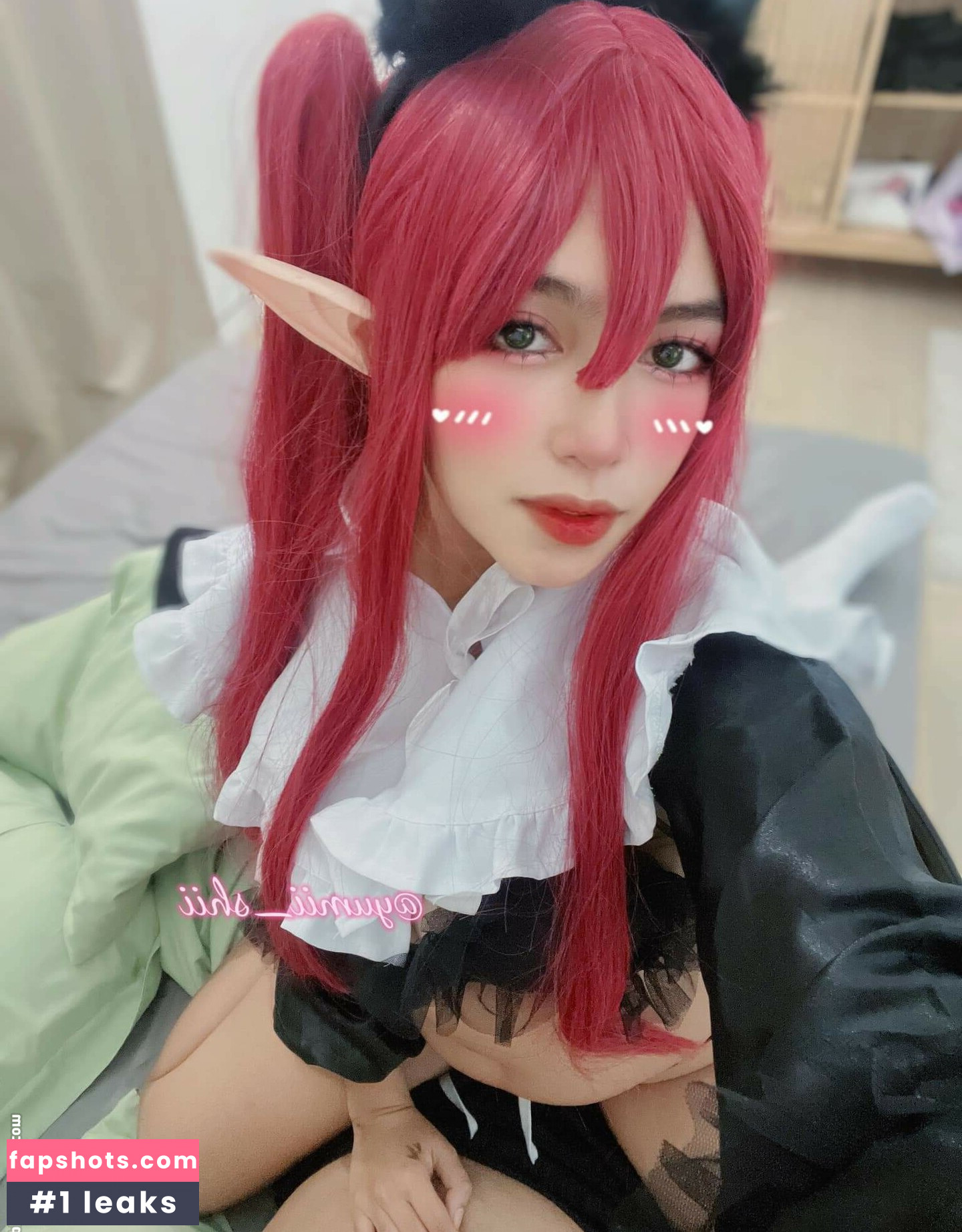 Yumi Ishii gallery photo #24