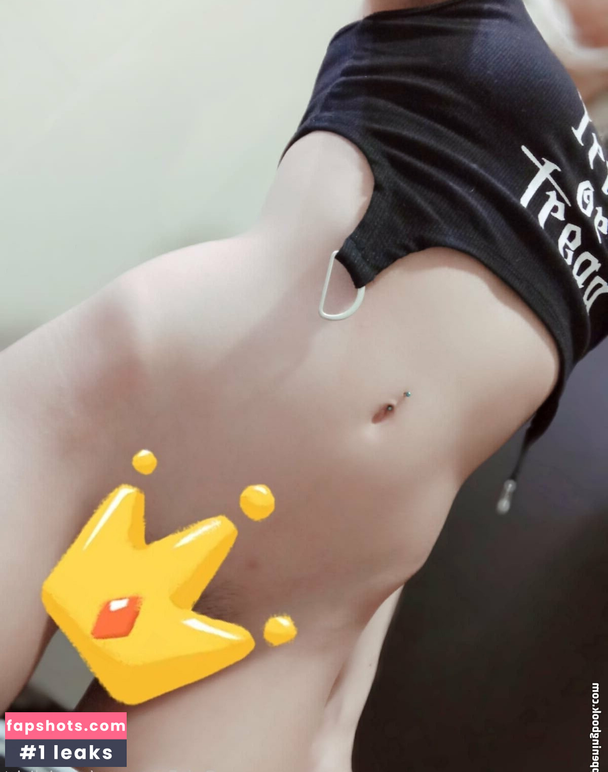 yumializirt gallery photo #2