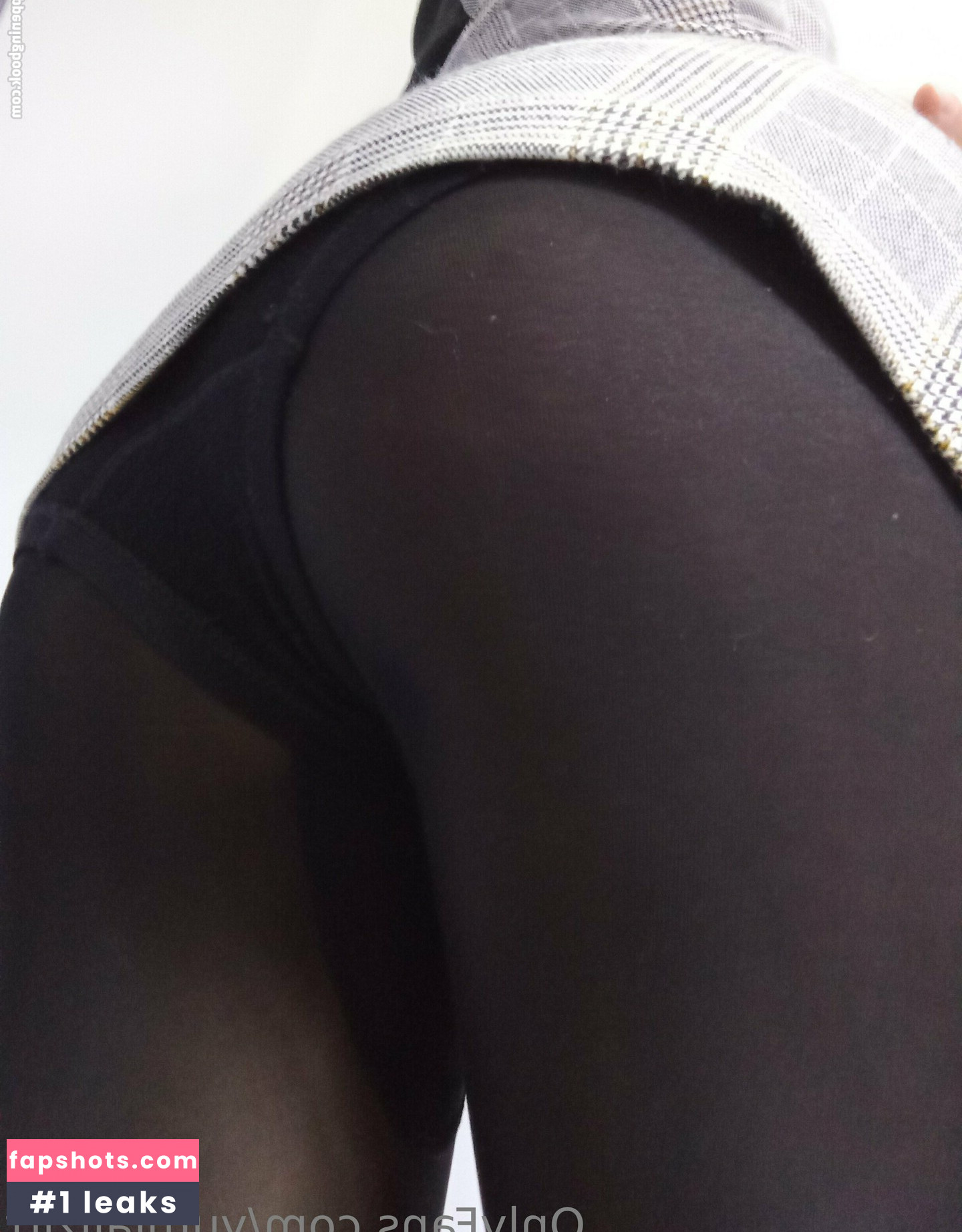 yumializirt gallery photo #20