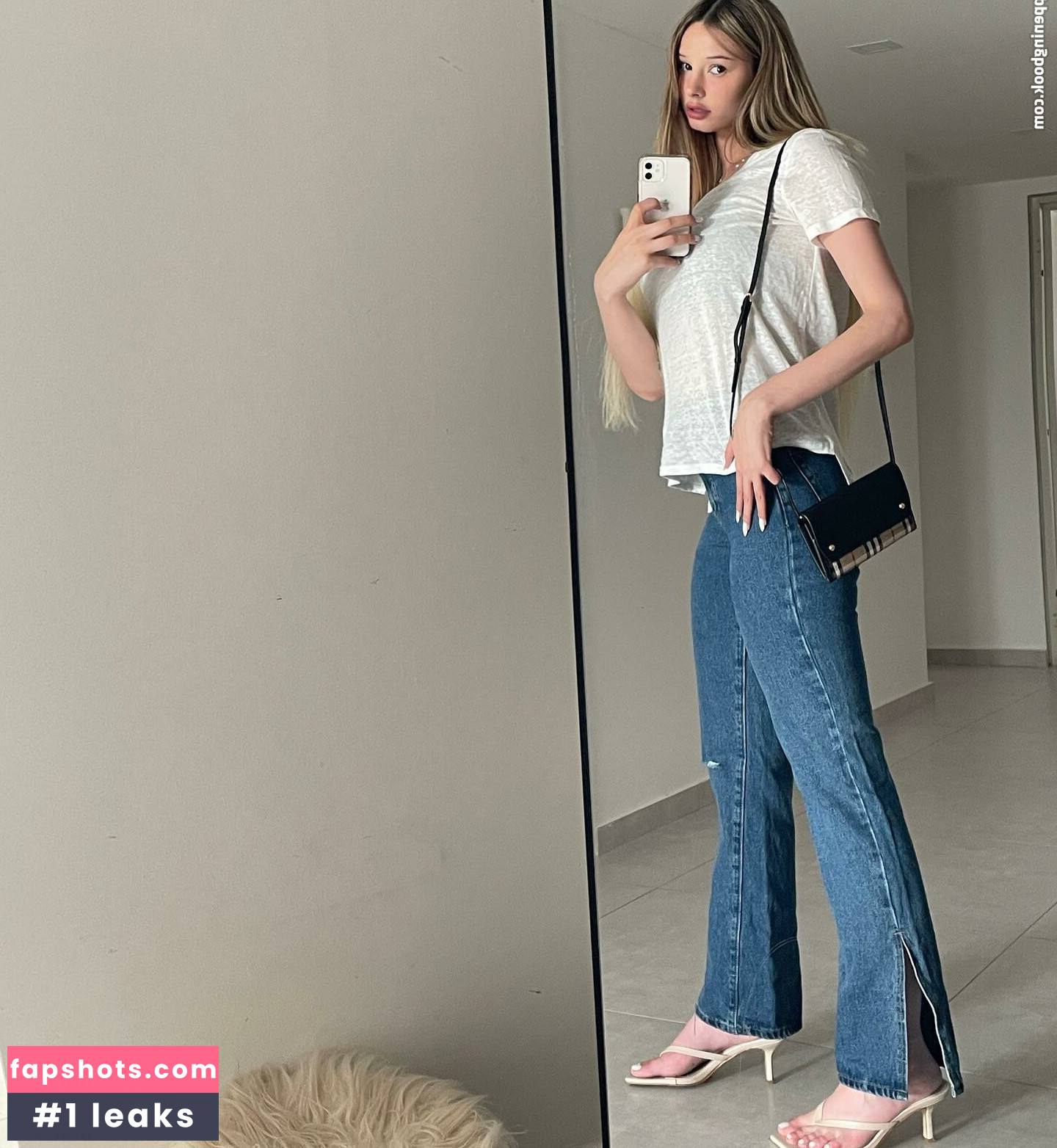 Yumii17 gallery photo #32