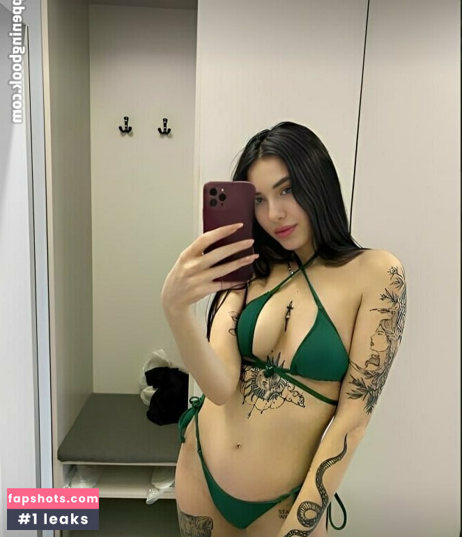 yummy_kris69 gallery photo #2