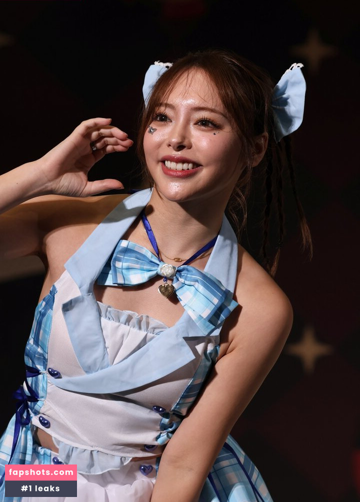 Yuna Ogura gallery photo #27