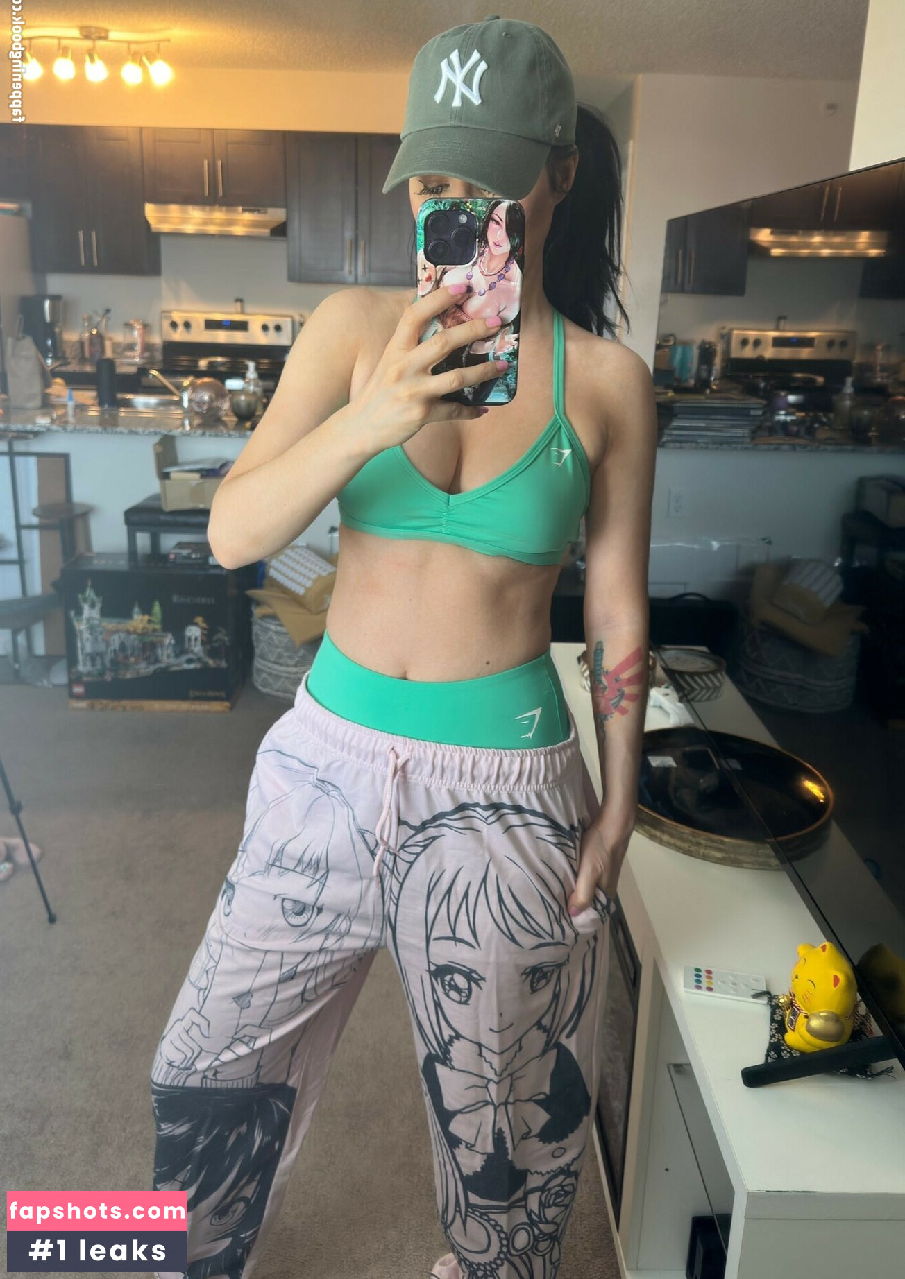 Yunalescka gallery photo #3