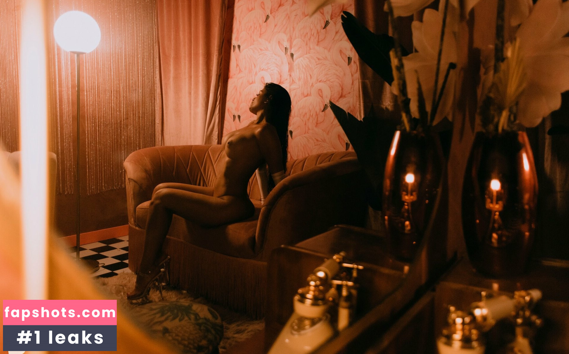 Yung Flower gallery photo #12