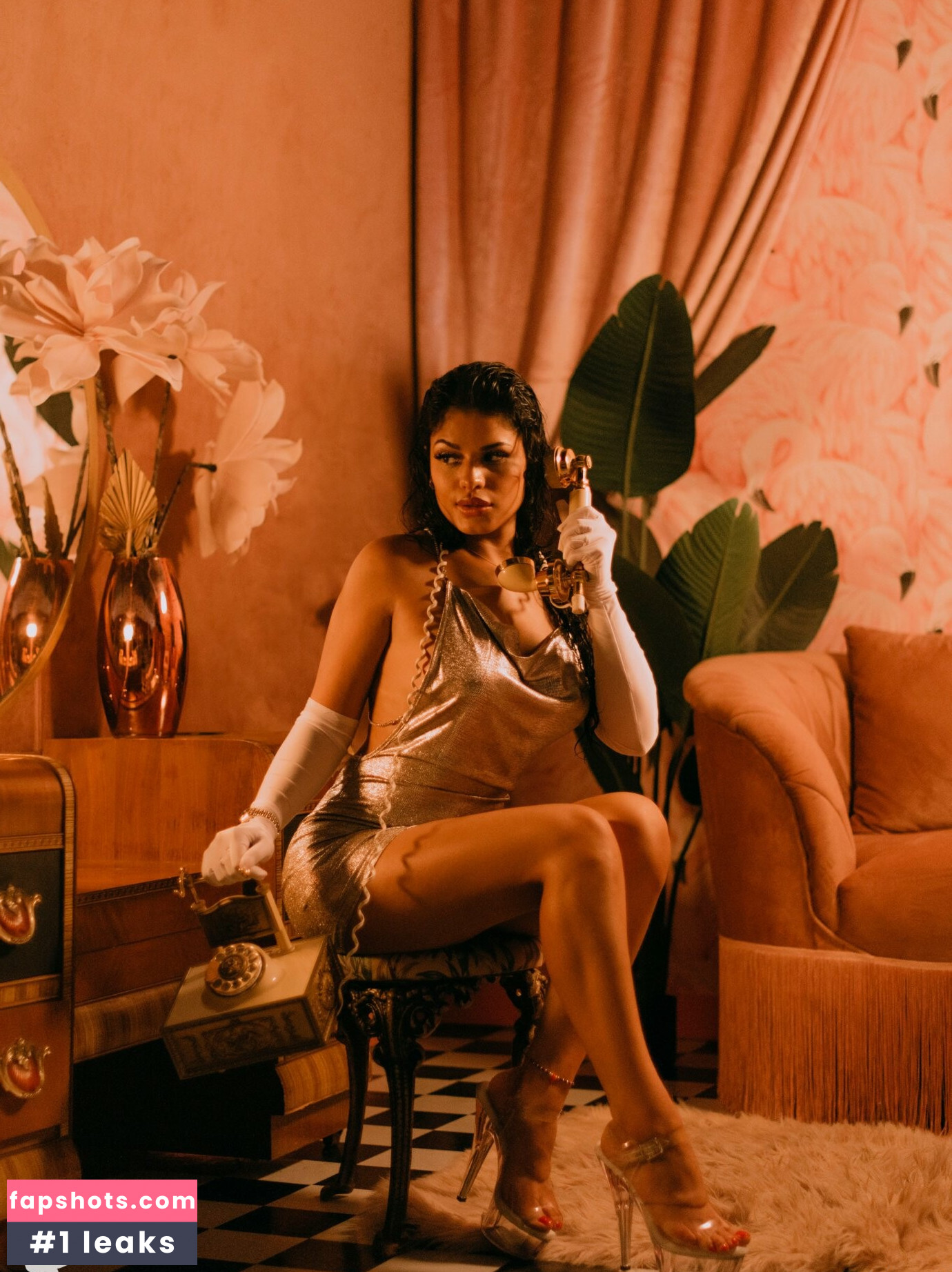 Yung Flower gallery photo #10