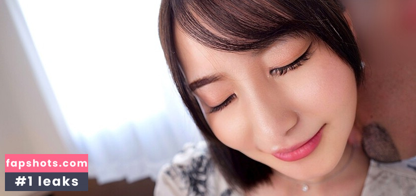 Yuri Adachi gallery photo #3