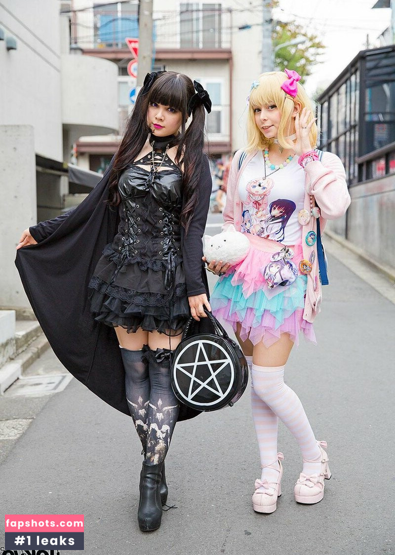 yurikotiger gallery photo #2