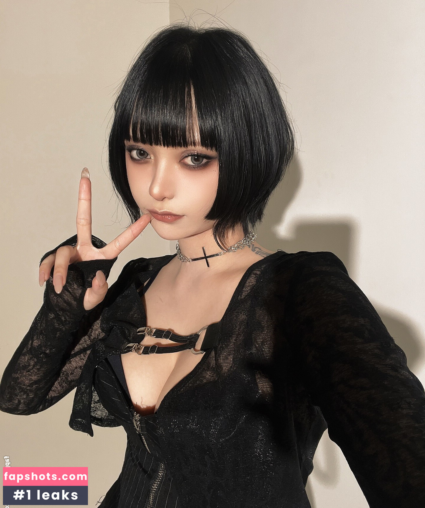 Yuriyuri Fanclub gallery photo #24