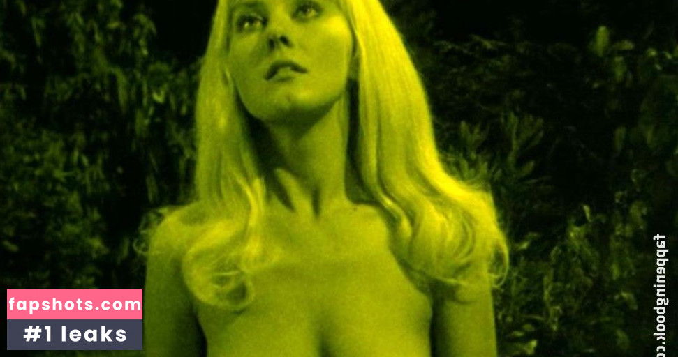 Yutte Stensgaard gallery photo #13