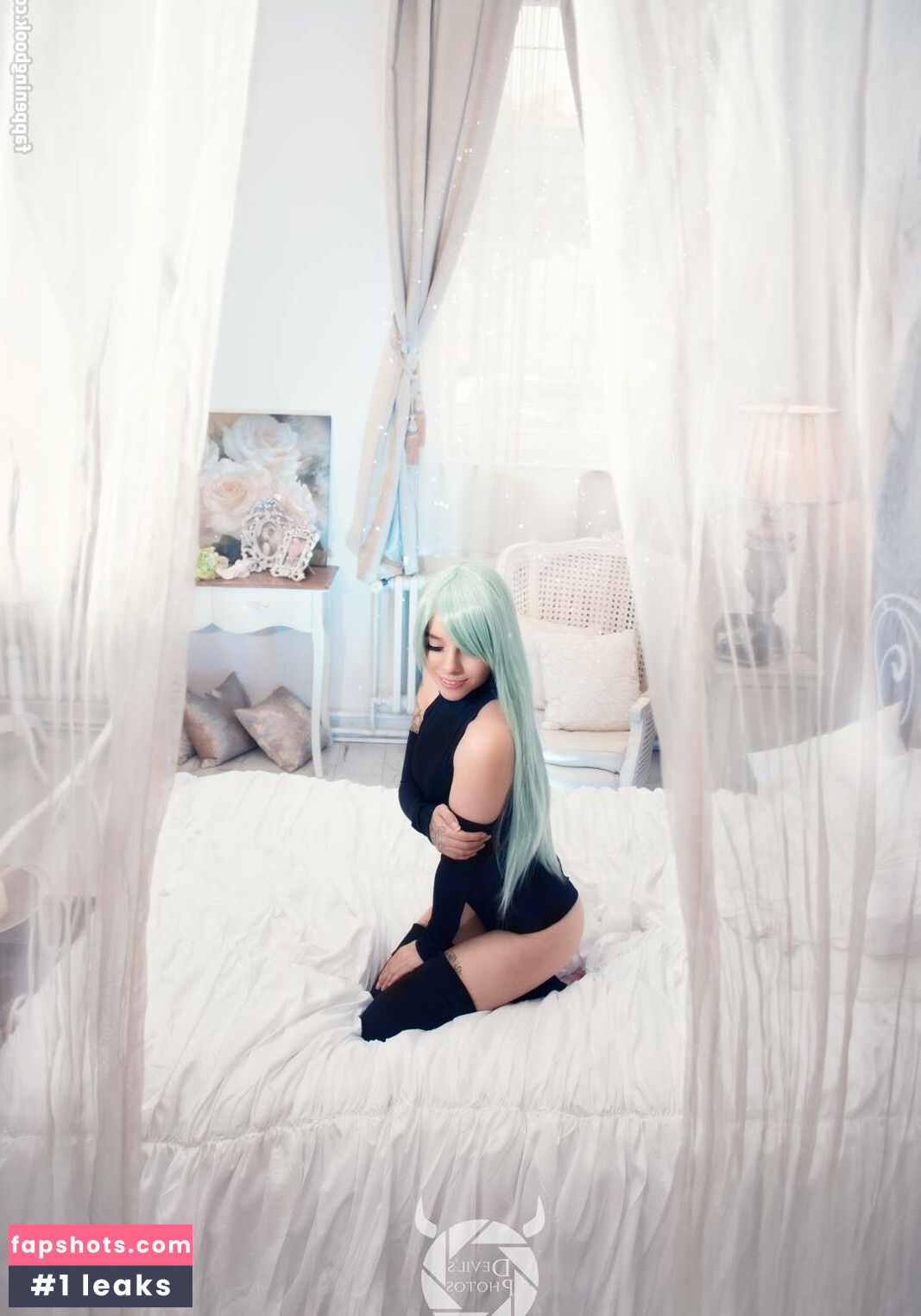 Yuumiko gallery photo #15