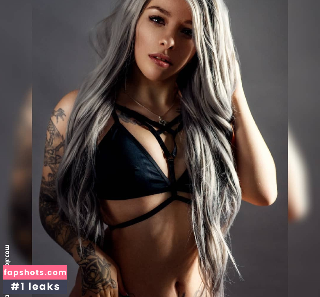 Yuumiko gallery photo #22