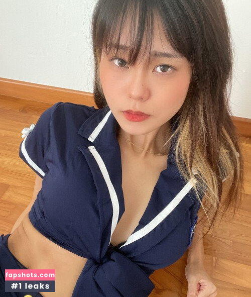 Yuuno gallery photo #343