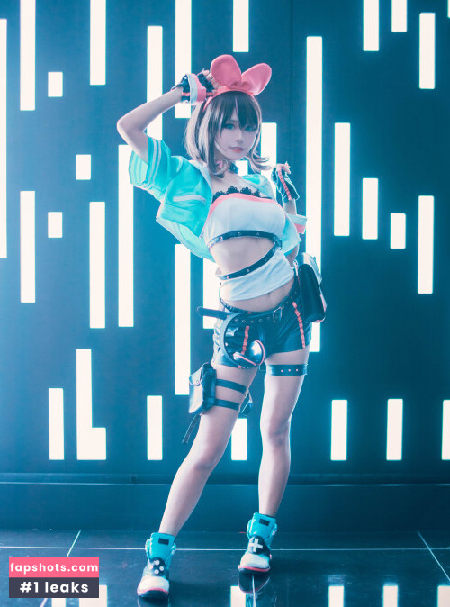 Yuuno gallery photo #507