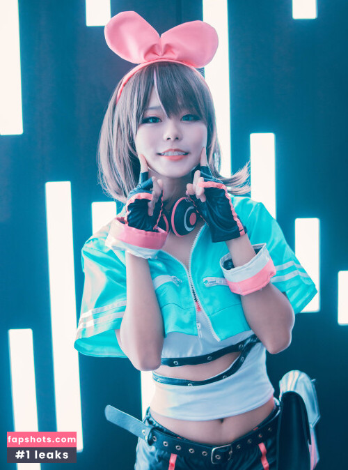 Yuuno gallery photo #513