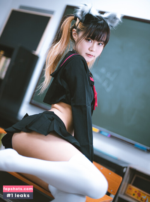 Yuuno gallery photo #521