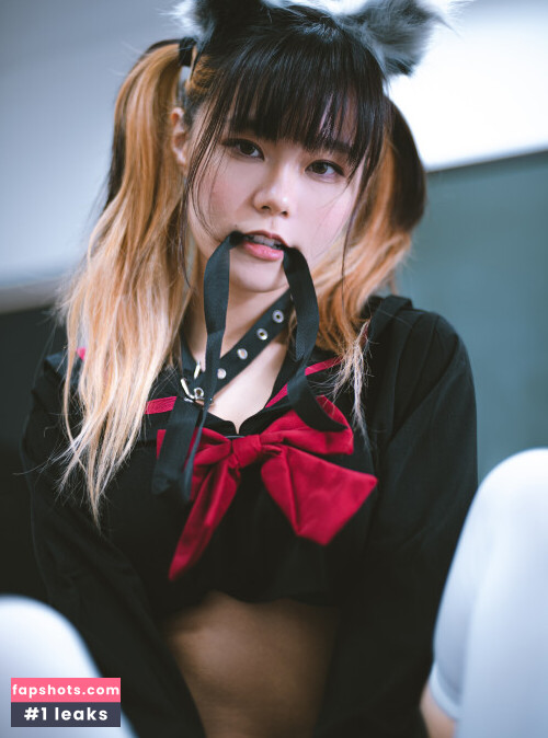 Yuuno gallery photo #522