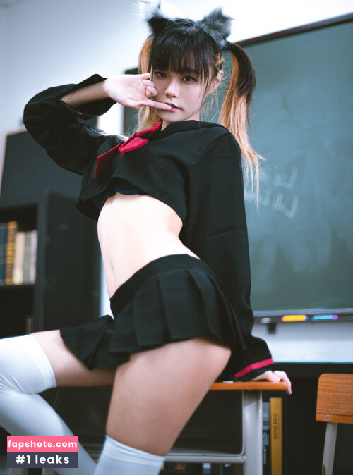 Yuuno gallery photo #531