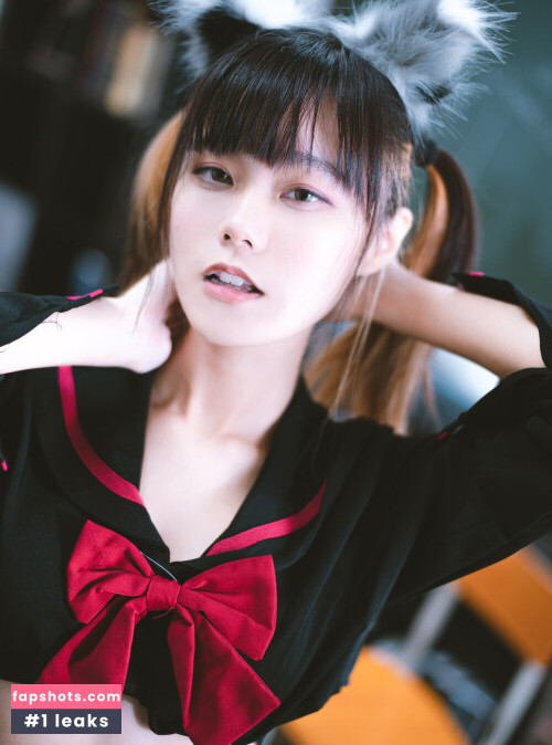 Yuuno gallery photo #537