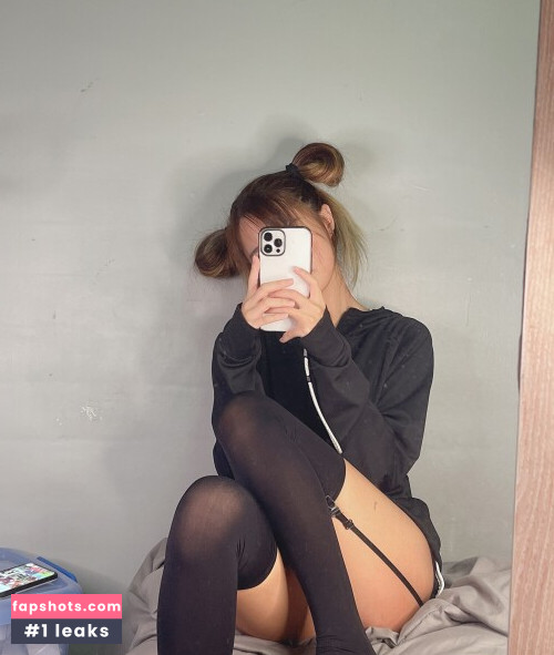 Yuuno gallery photo #588