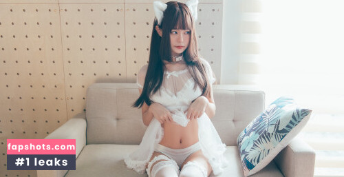 Yuuno gallery photo #606