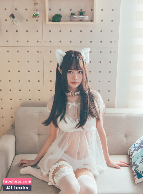 Yuuno gallery photo #607