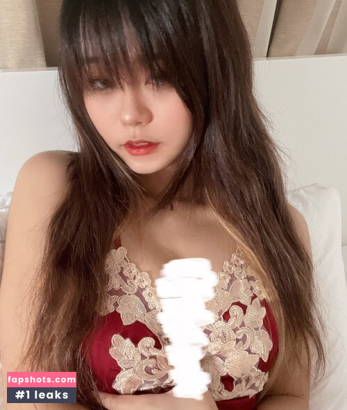 Yuuno gallery photo #641