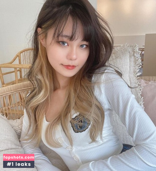 Yuuno gallery photo #725