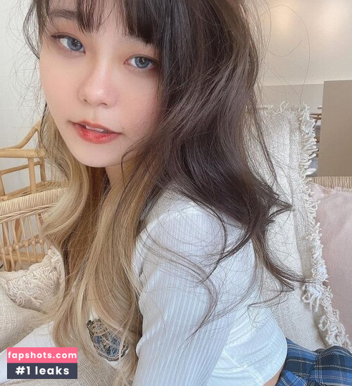 Yuuno gallery photo #730