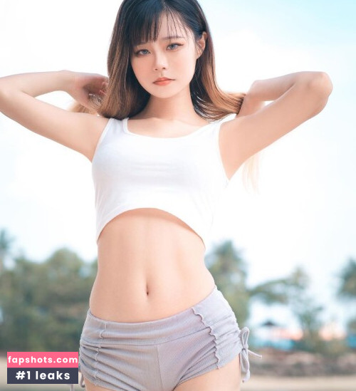 Yuuno gallery photo #731