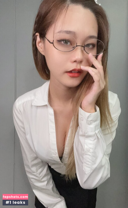 Yuuno gallery photo #748