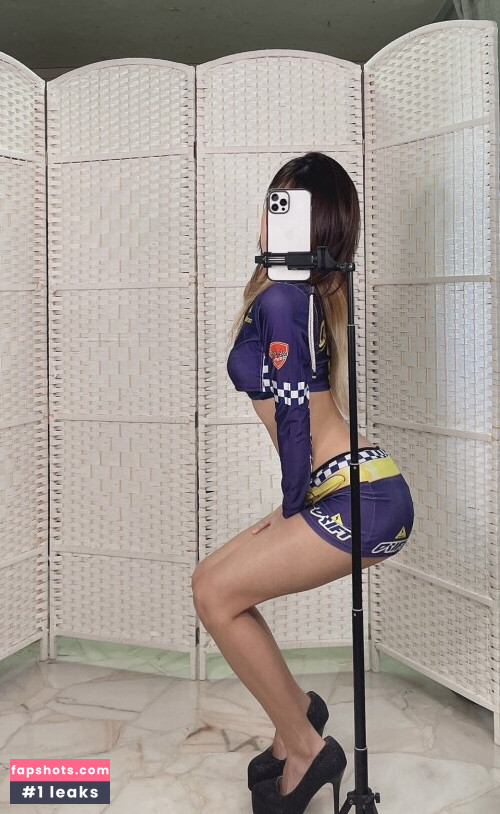 Yuuno gallery photo #759